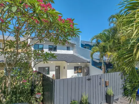 215 NE 17, Fort Lauderdale, FL 33301