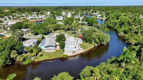 7820 SE Fork River Dr, Stuart, FL 34997 photo 1