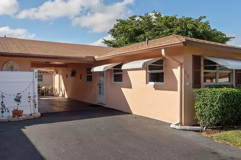318 Flamingo Ln, Delray Beach, FL 33445