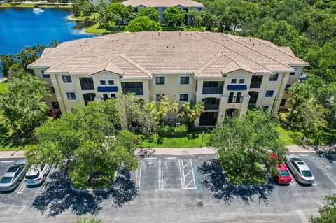 2726 Anzio Ct #103, Palm Beach Gardens, FL 33410