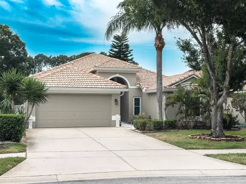 5036 Pinnacle Dr, Oldsmar, FL 34677
