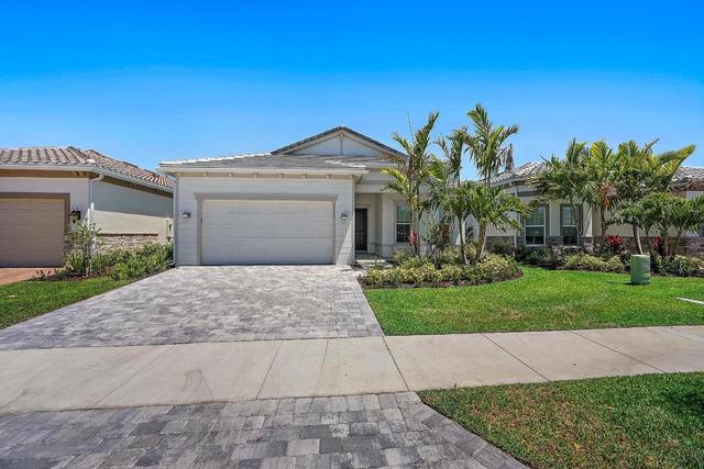 10381 Northbrook, Palm Beach Gardens, FL 33412