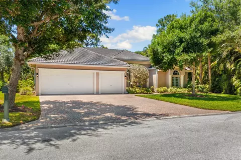 500 SW Sanctuary Dr, Port Saint Lucie, FL 34986