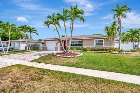 4557 Avalon, Boca Raton, FL 33428