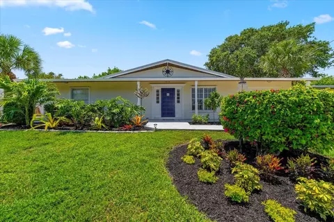 4106 NE Hyline, Jensen Beach, FL 34957