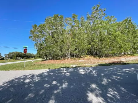 6460 NW Omega Rd, Port St Lucie, FL 34983