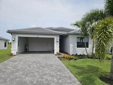 12407 SW Blue Mangrove Pkwy, Port Saint Lucie, FL 34987