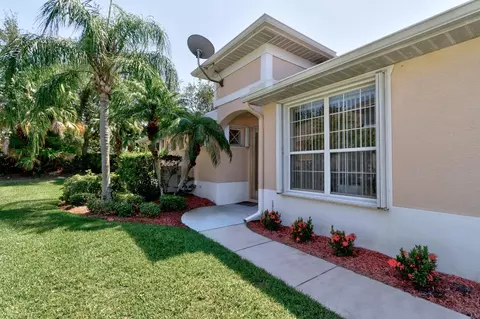 367 S Tangerine SW, Vero Beach, FL 32968