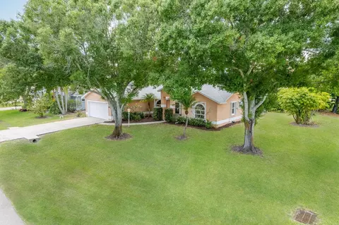 4835 49th, Vero Beach, FL 32967