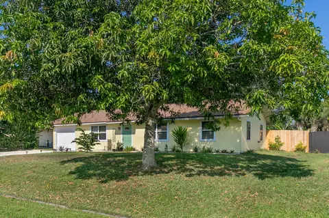 1742 SW Cloverleaf St, Port Saint Lucie, FL 34953