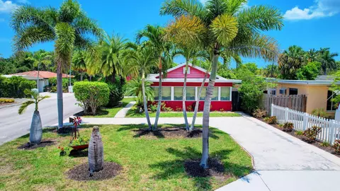 417 13th Ave N, Lake Worth Beach, FL 33460