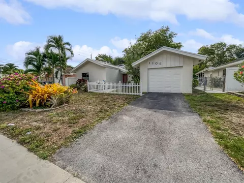 1105 SW 74th Ave, North Lauderdale, FL 33068