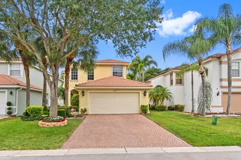 5511 Wishing Star Ln, Greenacres, FL 33463