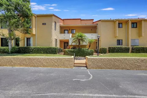 5393 SE Miles Grant #104, Stuart, FL 34997