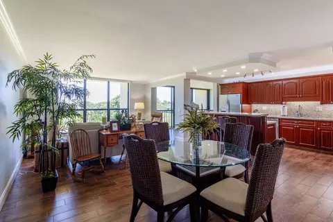 5350 Woodland Lks #408, Palm Beach Gardens, FL 33418