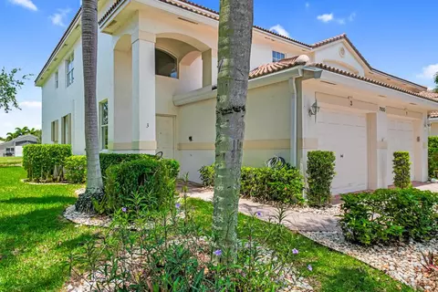 7930 Laina Ln #3, Boynton Beach, FL 33437