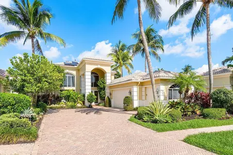 13 Island Dr, Boynton Beach, FL 33436