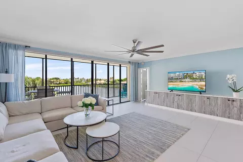 16910 Bay St #E405, Jupiter, FL 33477