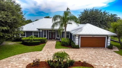 2054 SW Hunters Club Way, Palm City, FL 34990