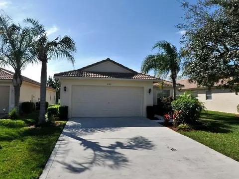 823 NW Greenwich NW, Port Saint Lucie, FL 34983