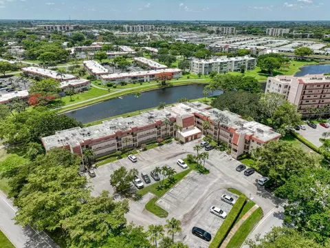 14721 Bonaire Blvd #208, Delray Beach, FL 33446