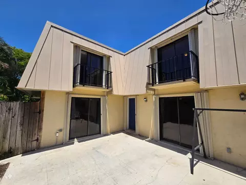 3339 Gardens East Dr #D, Palm Beach Gardens, FL 33410