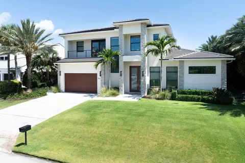 34 Harbour Dr S, Ocean Ridge, FL 33435