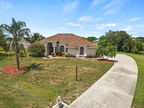 2889 SE Card, Port Saint Lucie, FL 34984