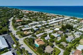 5 Sailfish Ln #5, Ocean Ridge, FL 33435