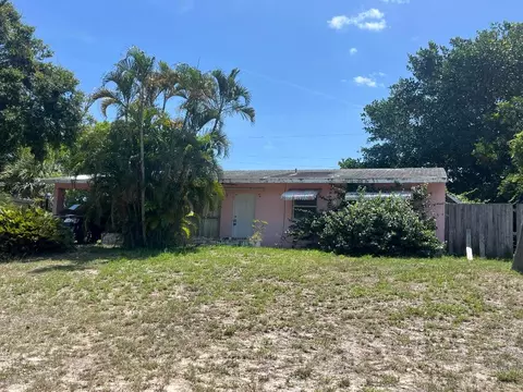 1425 NE Waveland, Jensen Beach, FL 34957