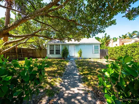 335 Greymon, West Palm Beach, FL 33405