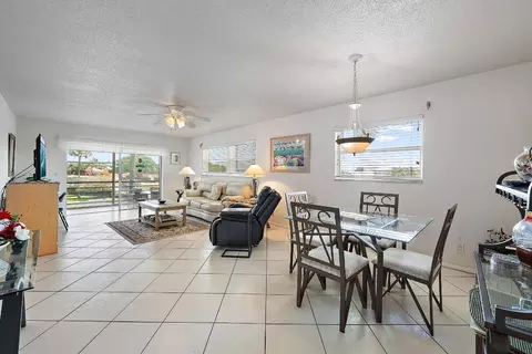 419 Us Highway 1 #208, North Palm Beach, FL 33408