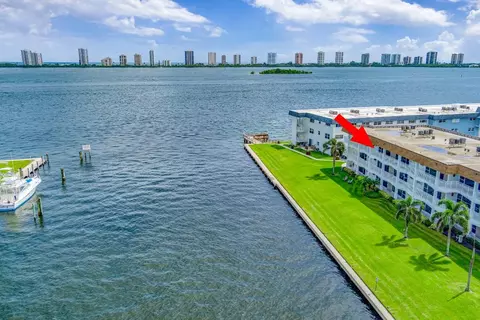 111 Shore #313, North Palm Beach, FL 33408