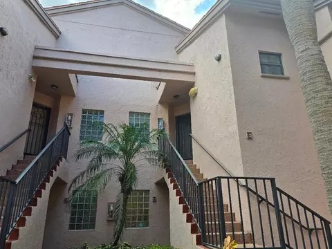5283 Europa Dr #E, Boynton Beach, FL 33437