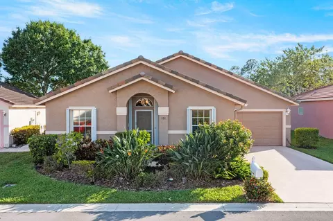 124 Caribe Ct, Greenacres, FL 33413