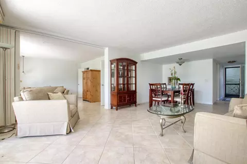 4110 Tivoli Ct #104, Lake Worth, FL 33467