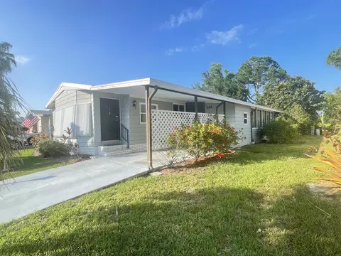 8167 Buckthorn Cir, Port Saint Lucie, FL 34952
