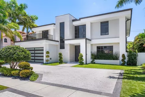 464 NE 7th St, Boca Raton, FL 33432