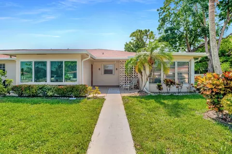 5220 NW 3rd St #D, Delray Beach, FL 33445