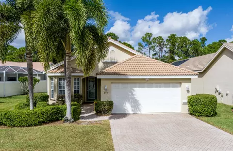 658 SW Andros Cir, Port Saint Lucie, FL 34986