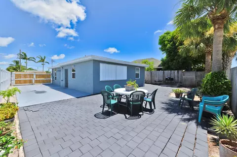 2820 Oklahoma St, West Palm Beach, FL 33406