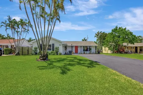 1806 Laurel, Lake Clarke Shores, FL 33406