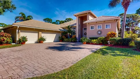 466 NW Dover, Port Saint Lucie, FL 34983