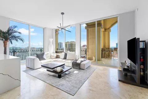 550 Okeechobee Blvd #UPH-02, West Palm Beach, FL 33401