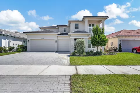 12108 Waterstone Cir, Palm Beach Gardens, FL 33412