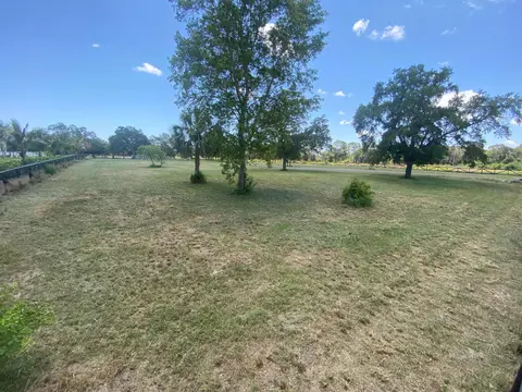 2098 Johnston Rd, Fort Pierce, FL 34951