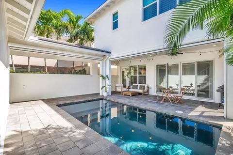 5025 Grandiflora, Palm Beach Gardens, FL 33418