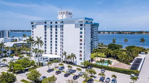 3800 Washington Rd #604, West Palm Beach, FL 33405