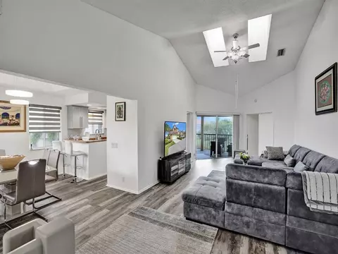 23157 Fountain Vw #B, Boca Raton, FL 33433