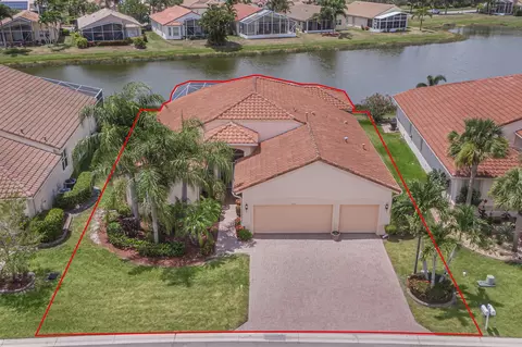 520 NW Blue Lake Dr, Port Saint Lucie, FL 34986